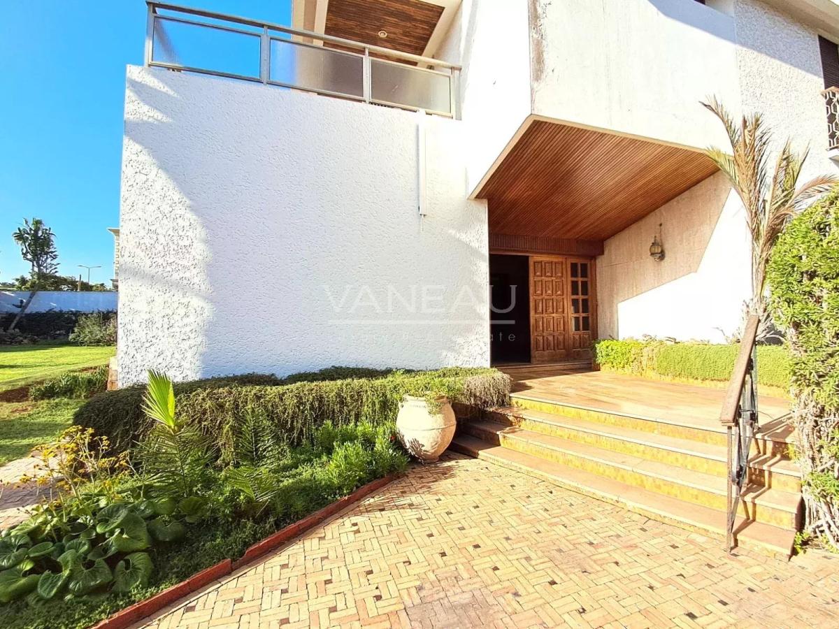 Villa de maître à vendre sur Anfa Supérieur - 2 000 m²