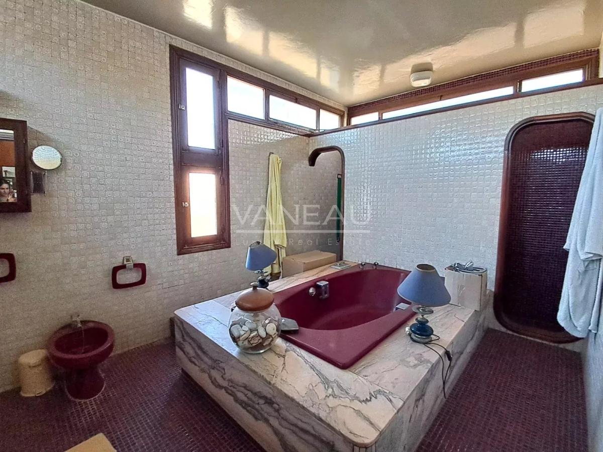 Villa de maître à vendre sur Anfa Supérieur - 2 000 m²
