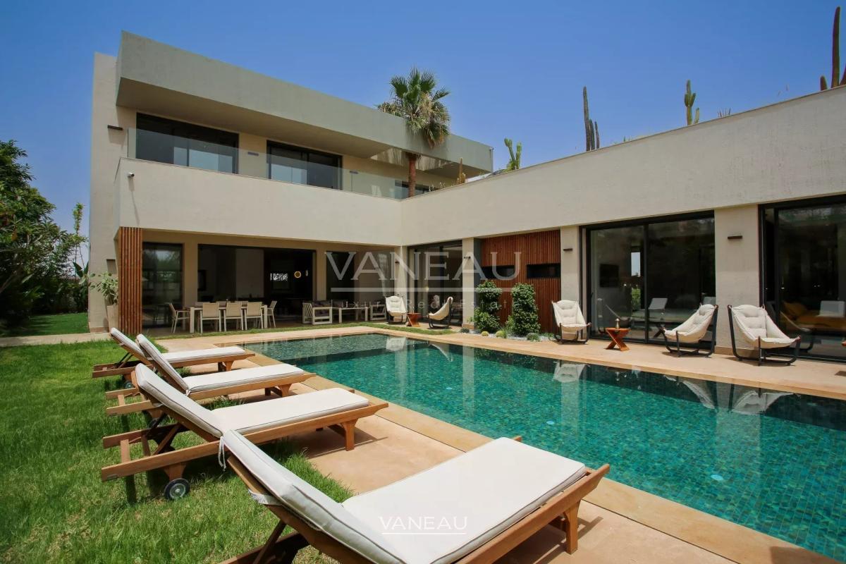 Superbe villa neuve au sein d'un golf reputé