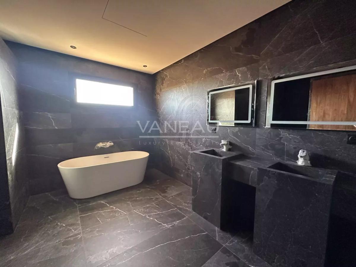 Villa neuve de plain-pied 4 suites