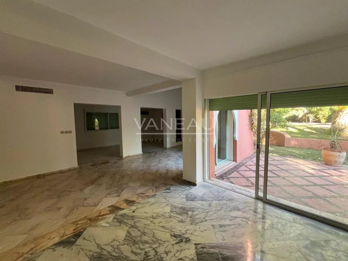 Grand appartement en duplex de trois chambres à la Palmeraie