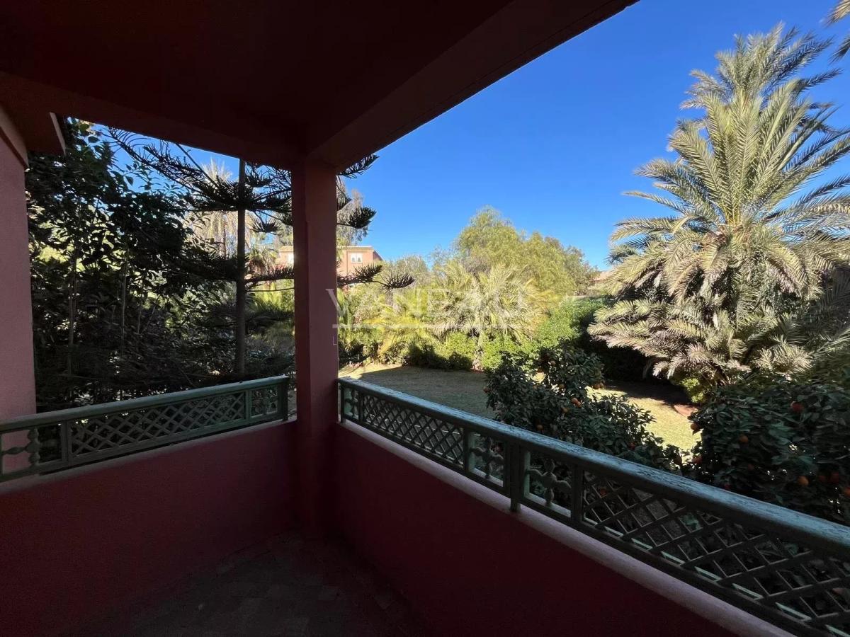 Grand appartement en duplex de trois chambres à la Palmeraie